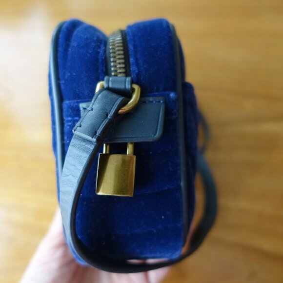 J.Crew Mini Velvet Signet H4031 Navy blue crossbody Cross Body Bag - Picture 5 of 7